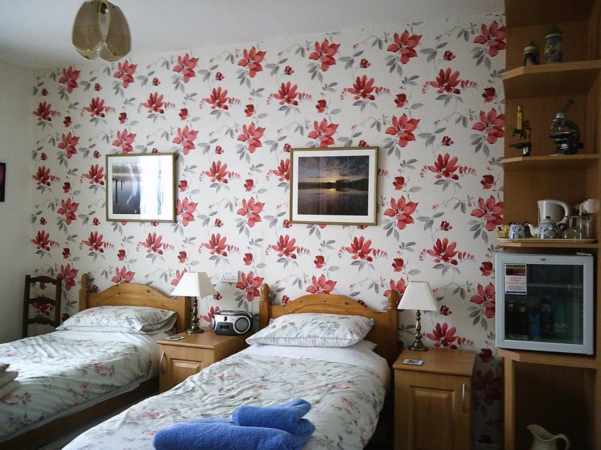 Bed and Breakfast Webb'S Of Glomel Exterior foto